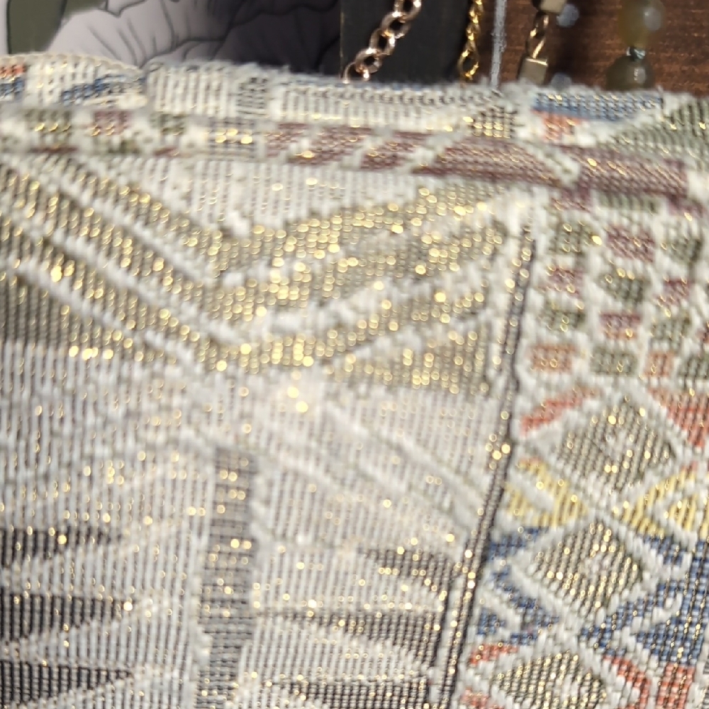 Glittering Gold Tapestry Carpet Cosmetics Bag - Picture 8 of 15